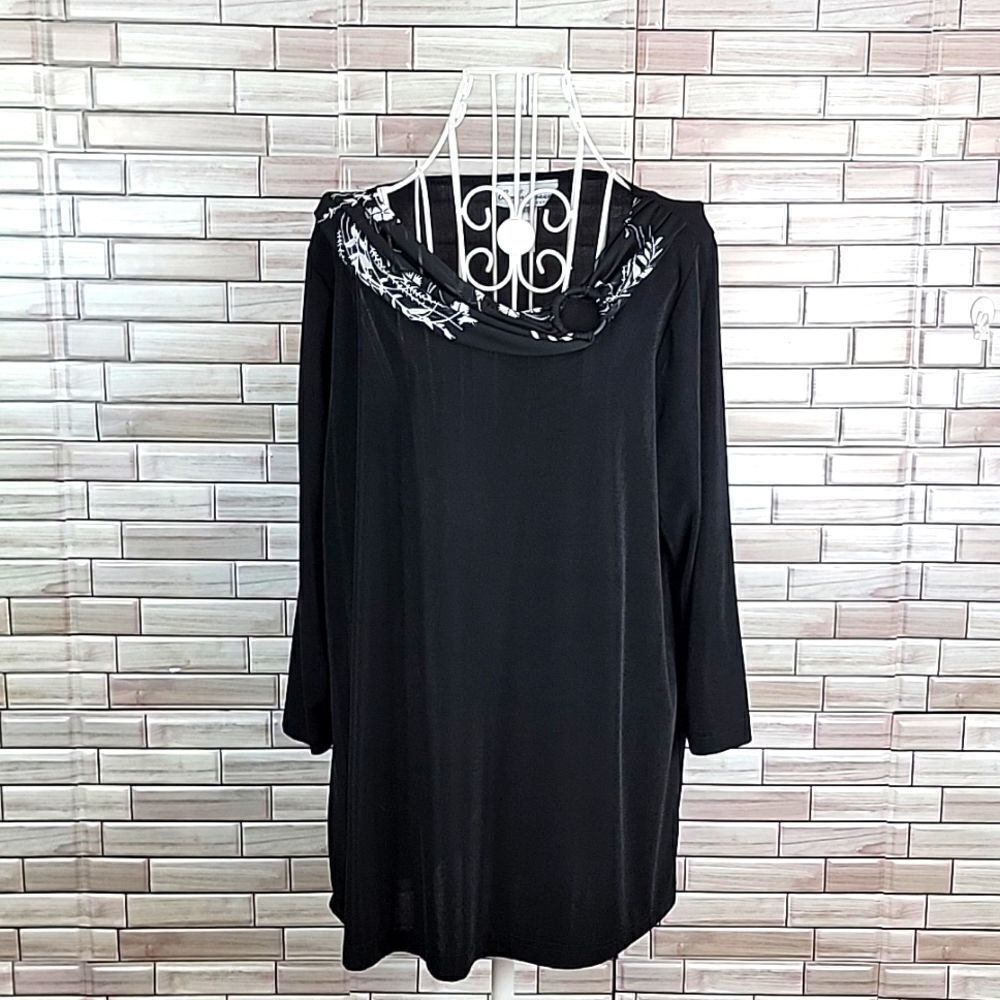 Carolyn Strauss tunic top Size L